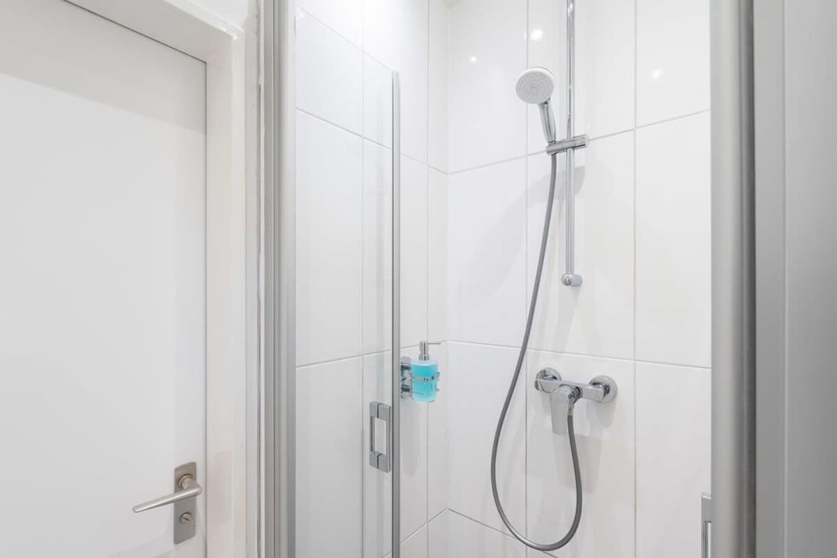 Big Central Apartment Near Rotkreuzplatz With 3 Bedroom For 12 Pax Мюнхен Экстерьер фото
